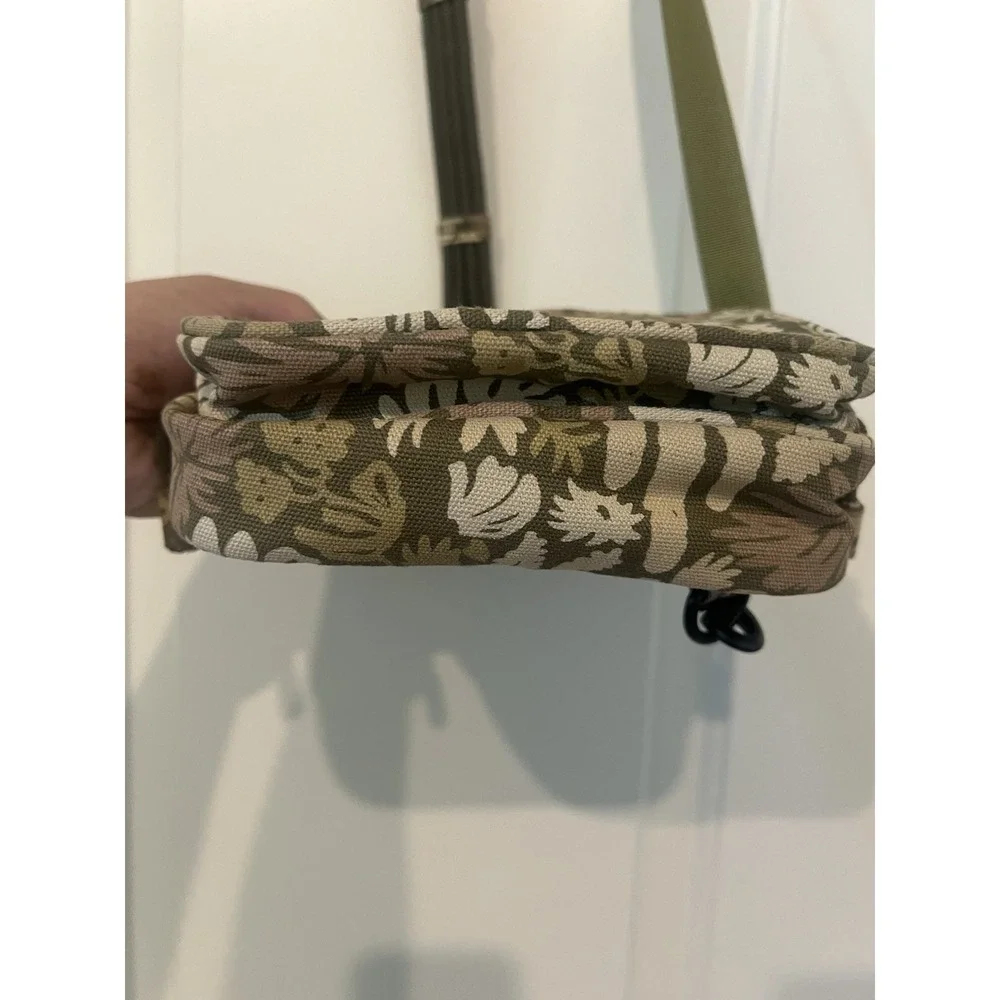 KAVU Desert Cactus Sling Sling Bag with Green Climbing Rope Strap NWOT Outdoor
